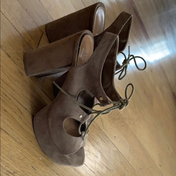 Indigo Rd. Wedges - Picture 2 of 4